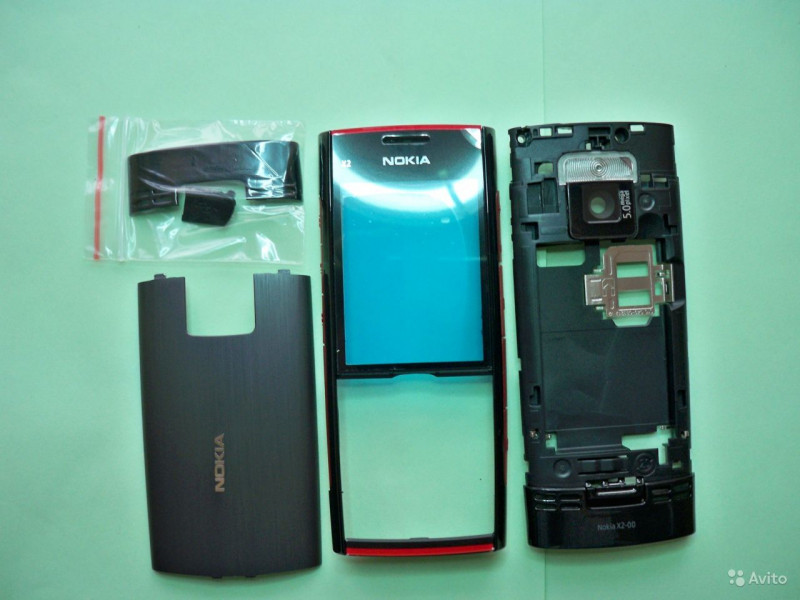 Корпус для Nokia X2-00 со средней частью + клавиатура (черный)