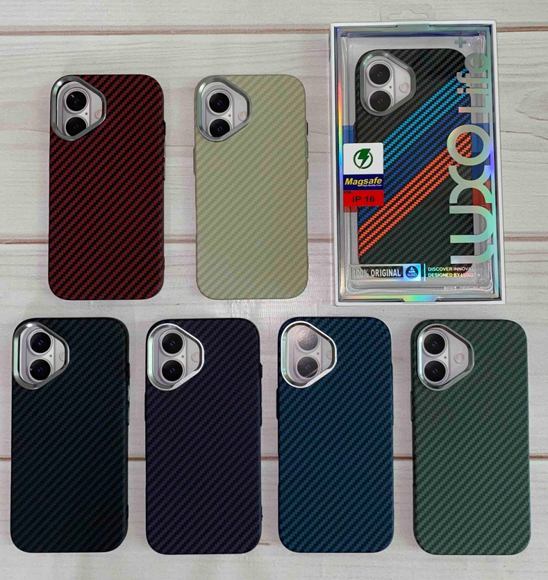 Накладка для Apl IPh 16,  LUXO Life с MagSafe, карбон, черный