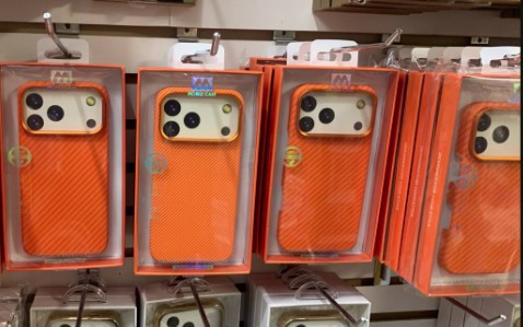 Накладка для Apl IPh 17 Pro, карбон Magsafe O like,  оранжевый