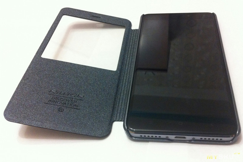 Чехол-книга для SAMSUNG A520 (A5 2017), Flip Cover, с окном, на магните, черный