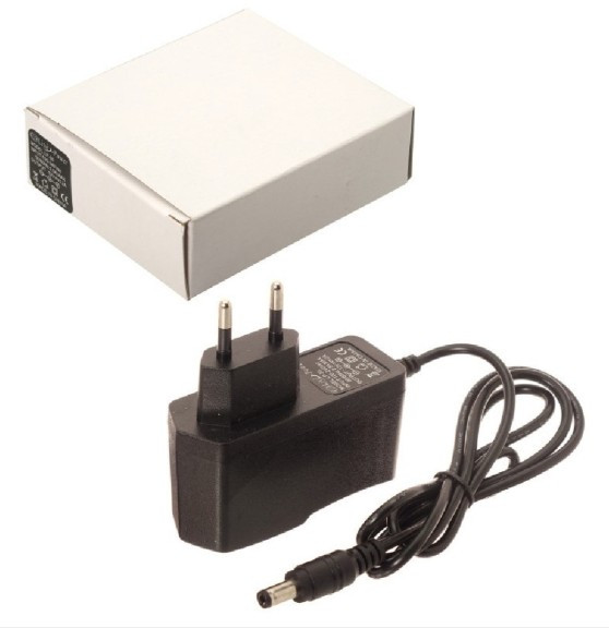 СЗУ для планшетов разъем 5,5 2,5 12V 2A LP30