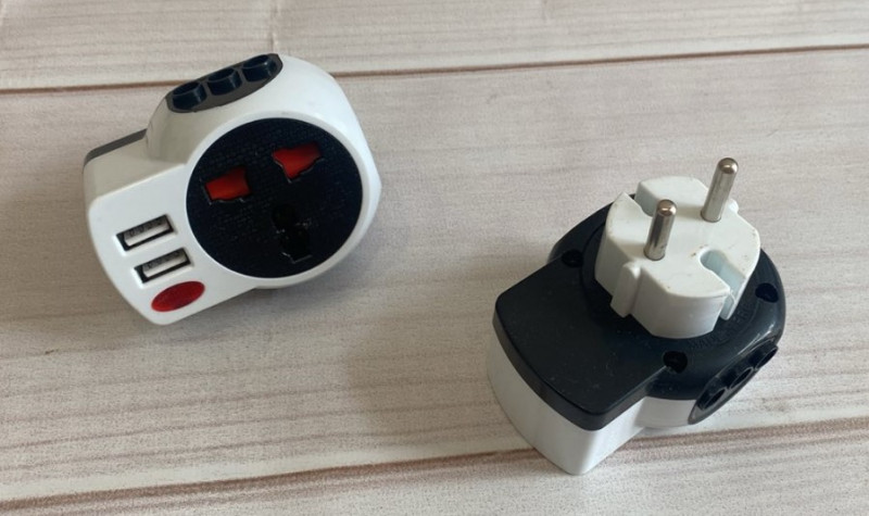Переходник универсальный, евровилкас с USB