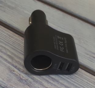 Переходник в прикуриватель на 1 ЗУ, 2USB A62H