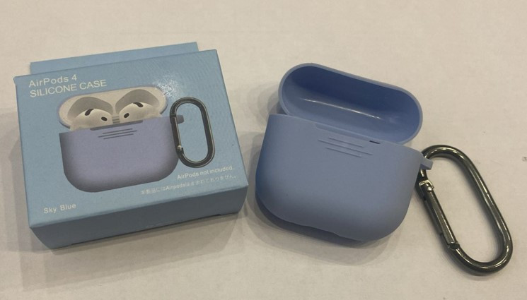 Чехол Airpods 4 Silicon Case с карабином, голубой